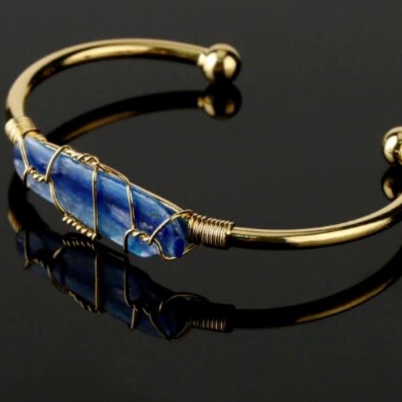 Raw Kyanite Stone Adjustable Cuff Bracelet – Copper/Gold-Plated Natural Crystal - Picture 1 of 2